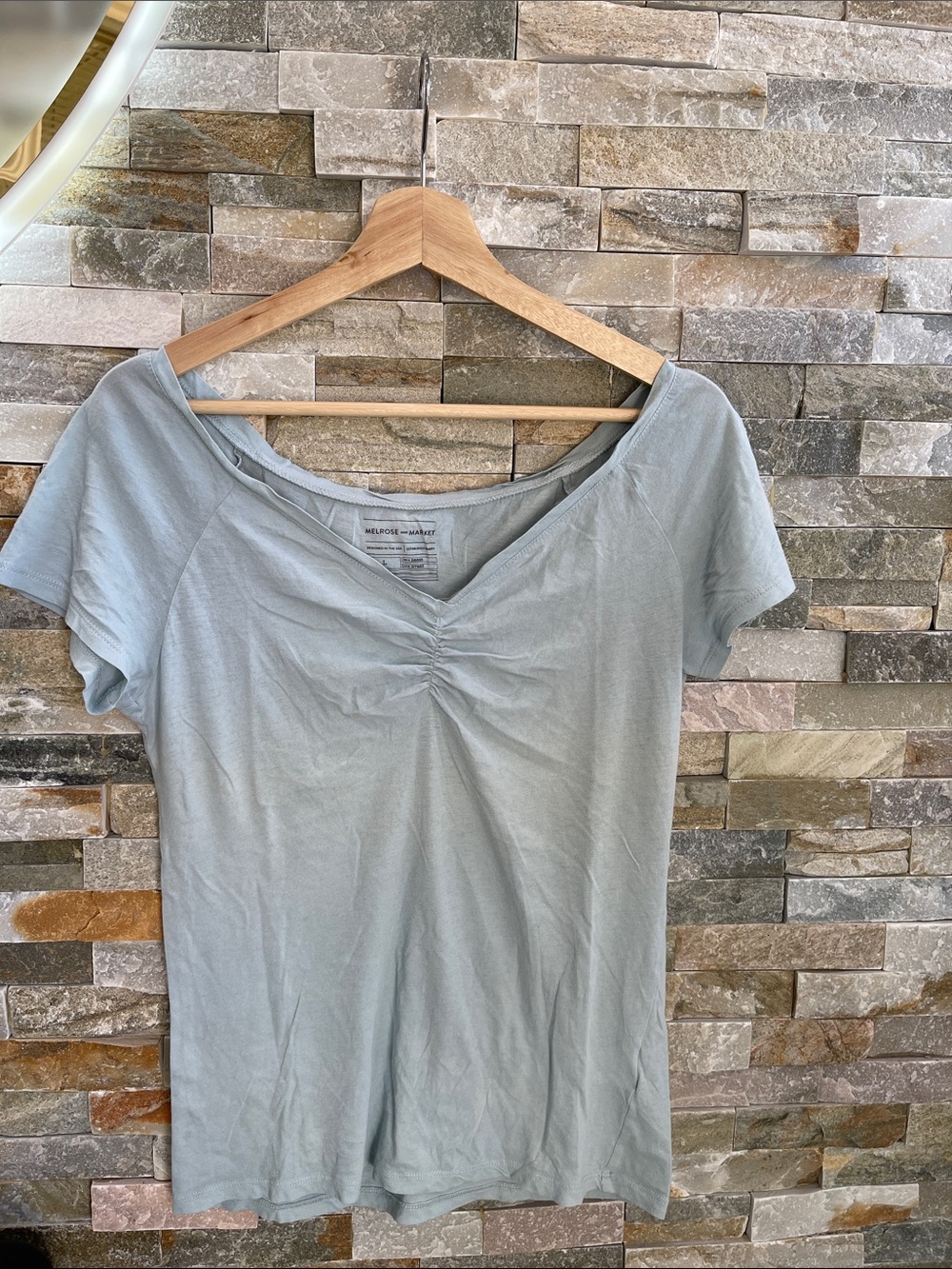 🇨🇦 Melrose and Market Ruched V-Neck Short Sleeve Tee